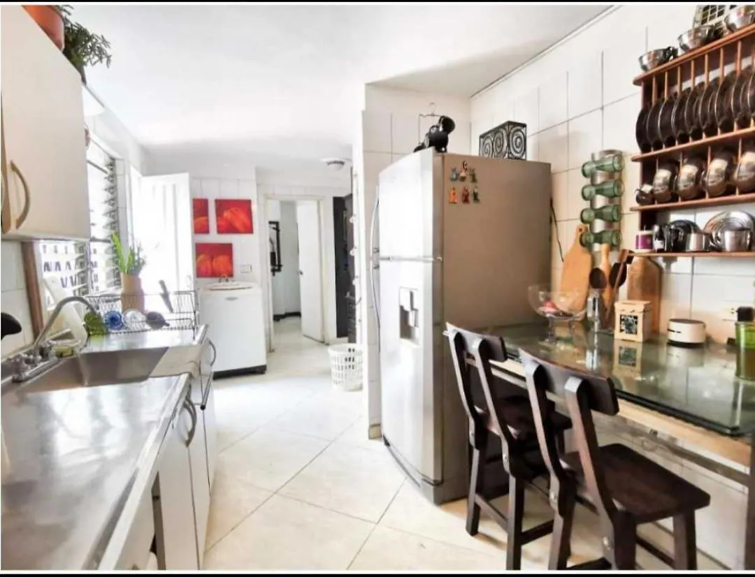 Habitacion Privada En Conquistadores Medellín Ubytování v soukromí